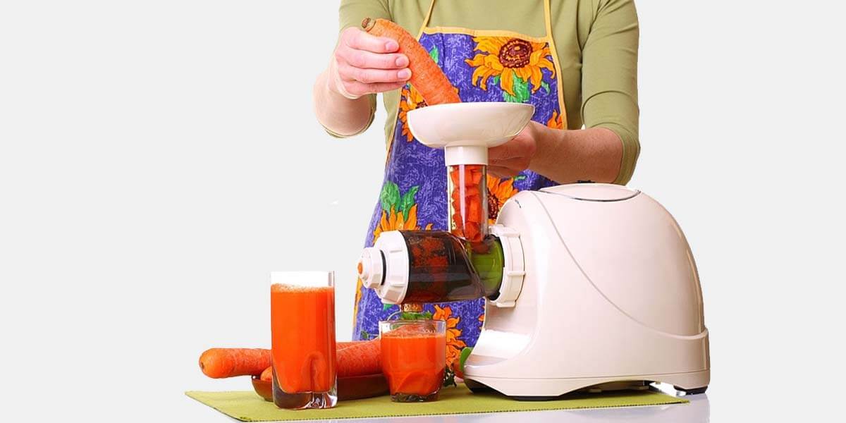 The Best Cold Press Juicer of 2022 – Perk Up Your Mornings