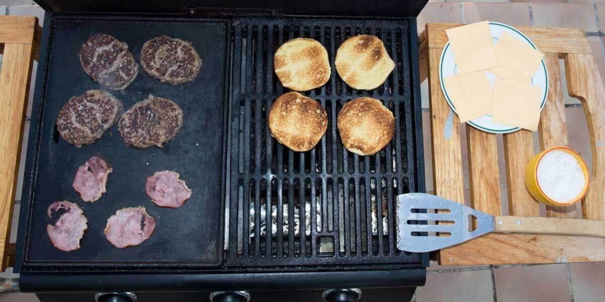 griddle vs grill, outdoor griddle vs grill